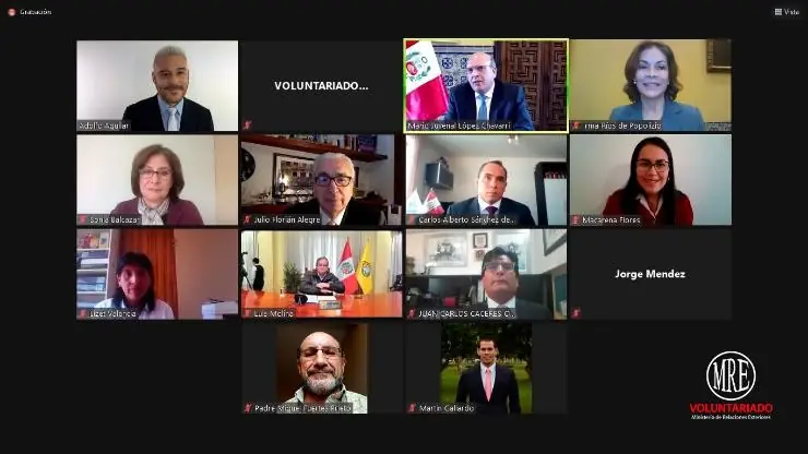 Participacion de autoridades y voluntarios via Zoom